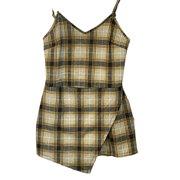 Popular Basics yellow and black plaid romper size Medium - Picture 4 of 8